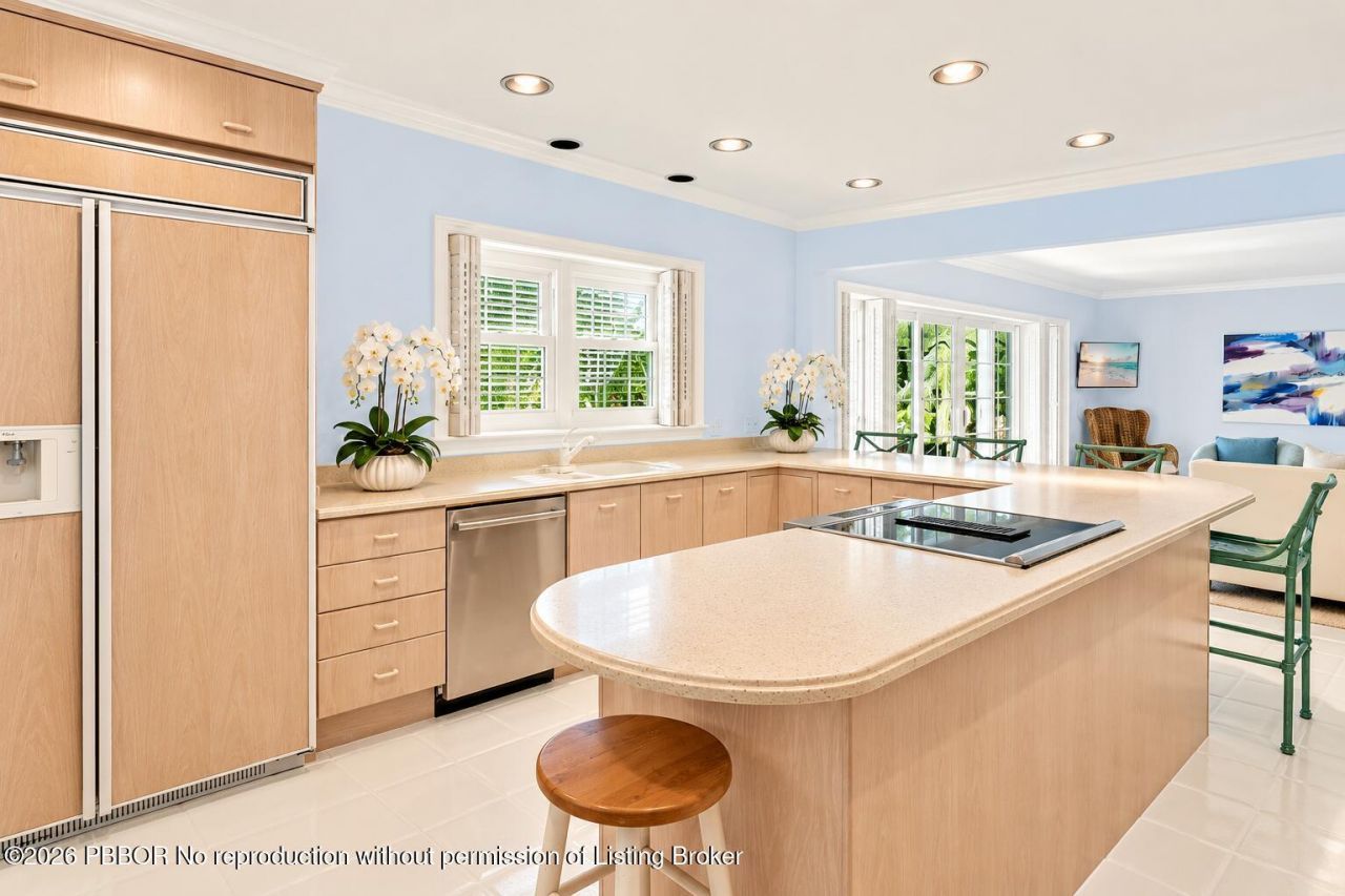 1421 N Lake Way, Palm Beach, FL 33480 Photo