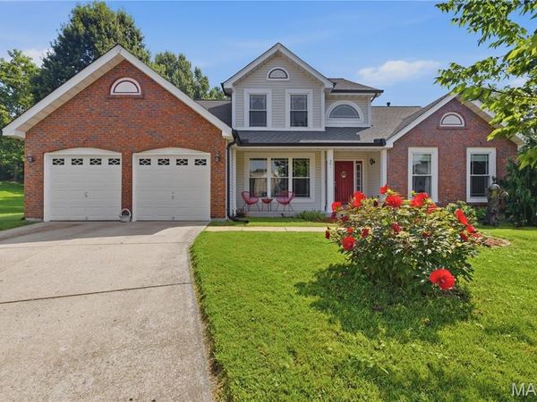 301 Arlington Glen Court , Fenton, MO 63026