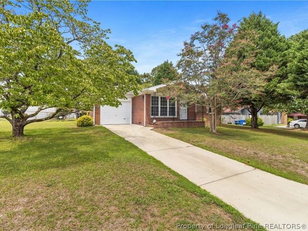 735 Amber Drive, Fayetteville, NC 28311