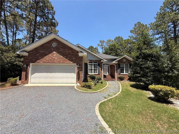 995 Greenbriar Drive, Vass, NC 28394