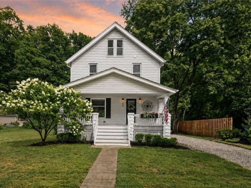 272 Miles Road, Chagrin Falls, OH 44022 Photo 1