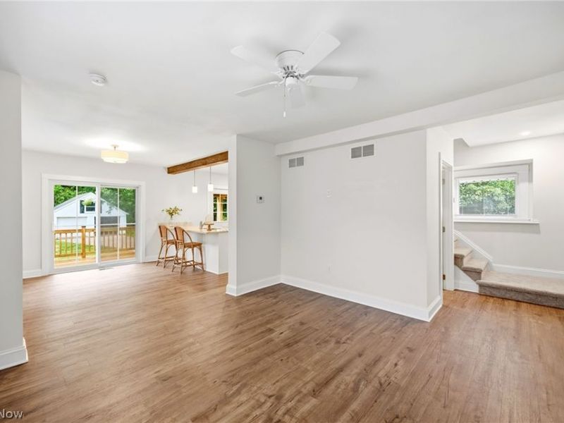 272 Miles Road, Chagrin Falls, OH 44022 Photo 4