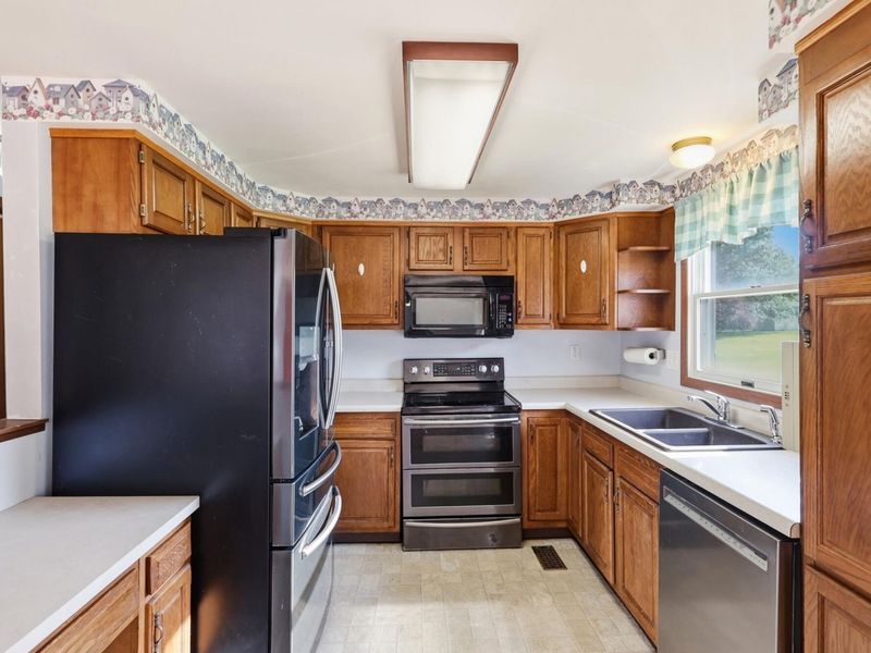 373 New Haven Drive, Urbana, OH 43078 Photo 13