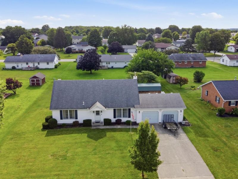 373 New Haven Drive, Urbana, OH 43078 Photo 2