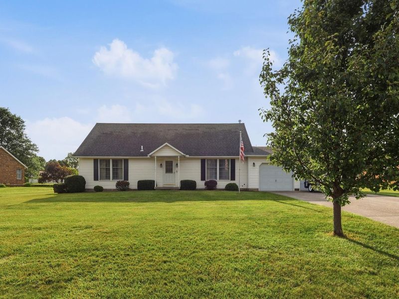 373 New Haven Drive, Urbana, OH 43078 Photo 6