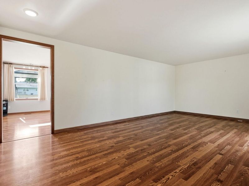 373 New Haven Drive, Urbana, OH 43078 Photo 9