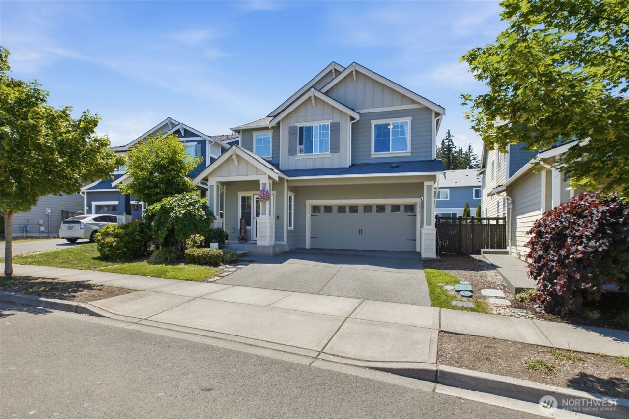 33161 Glacier Avenue Se, Black Diamond, WA 98010