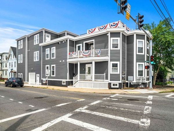 1088 Saratoga St, Unit 3, Boston, MA 02128