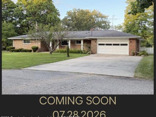 11062 Lema Street, Grand Ledge, MI 48837