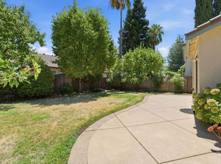 2335 New Eureka Way, Rancho Cordova, CA 95670 Photo