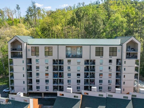 413 Baskins Creek Road , UNIT 406, Gatlinburg, TN 37738