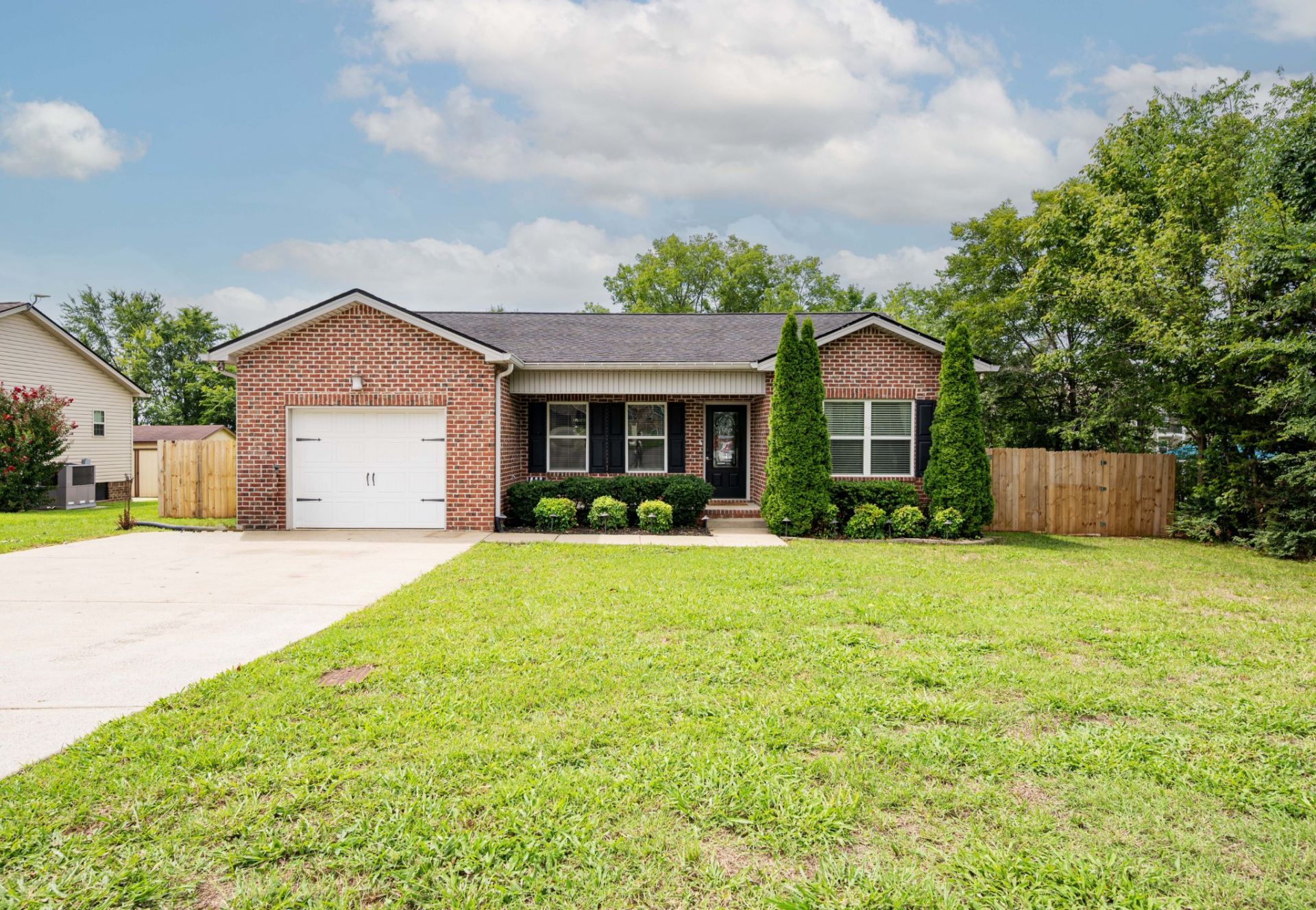516 Twyla Dr, Lebanon, TN 37087 Main Photo