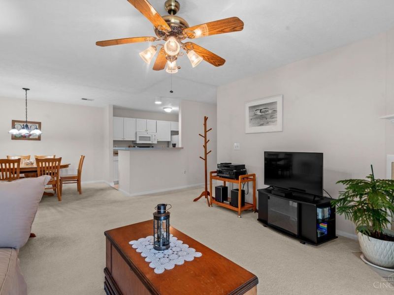4889 Bordeaux Lane, Mason, OH 45040 Photo 4