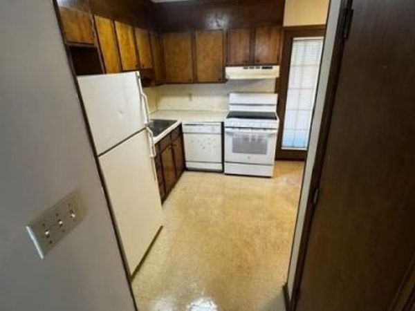 100 W 17th Street, Newton, NC 28658