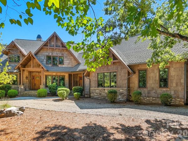 9208 Flying Eagle Lane , Charlotte, NC 28278