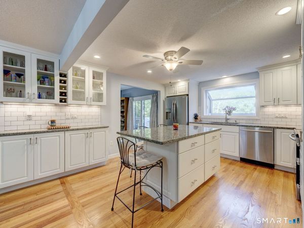 199 Grindle Brook , Glastonbury, CT 06073