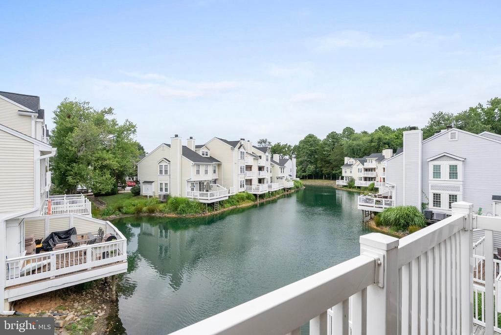 3339 Lakeside View Drive, Unit 7-4, Falls Church, VA 22041 Main Photo