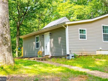 12350 ROSELAWN LANE, MIDLAND, VA 22728