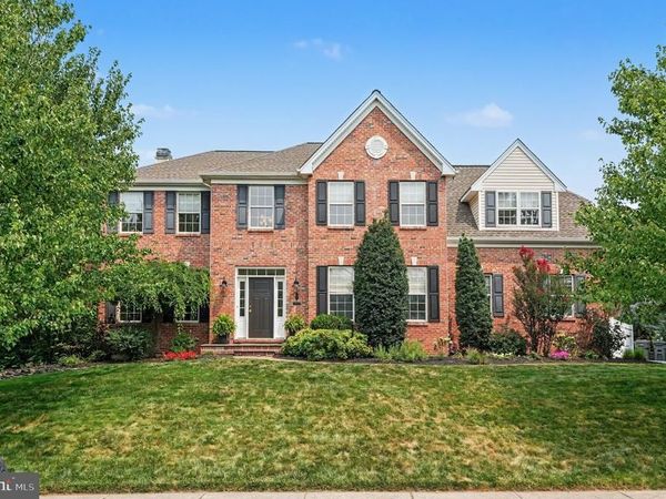 56 LONG MEADOW ROAD , ROYERSFORD, PA 19468