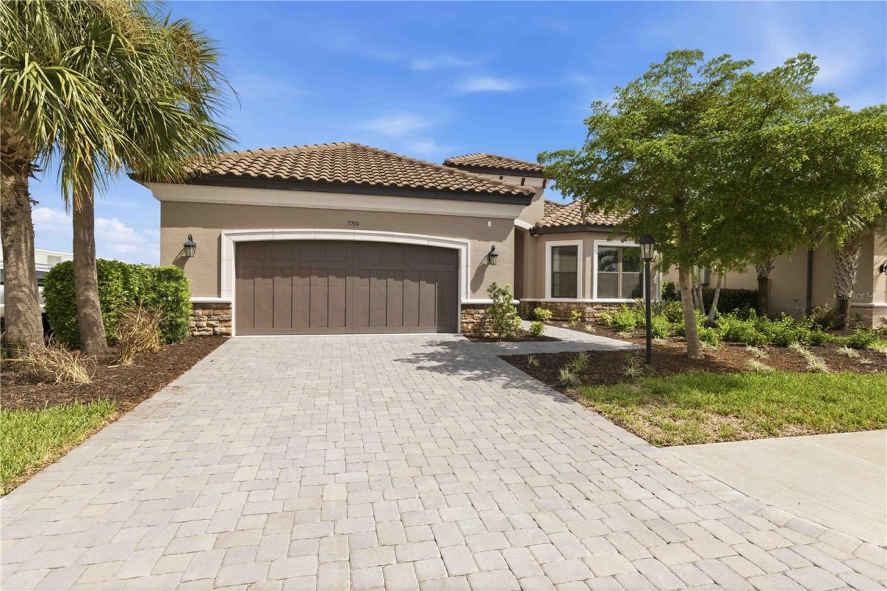 7704 Moonbeam Avenue, Sarasota, FL 34241 Photo