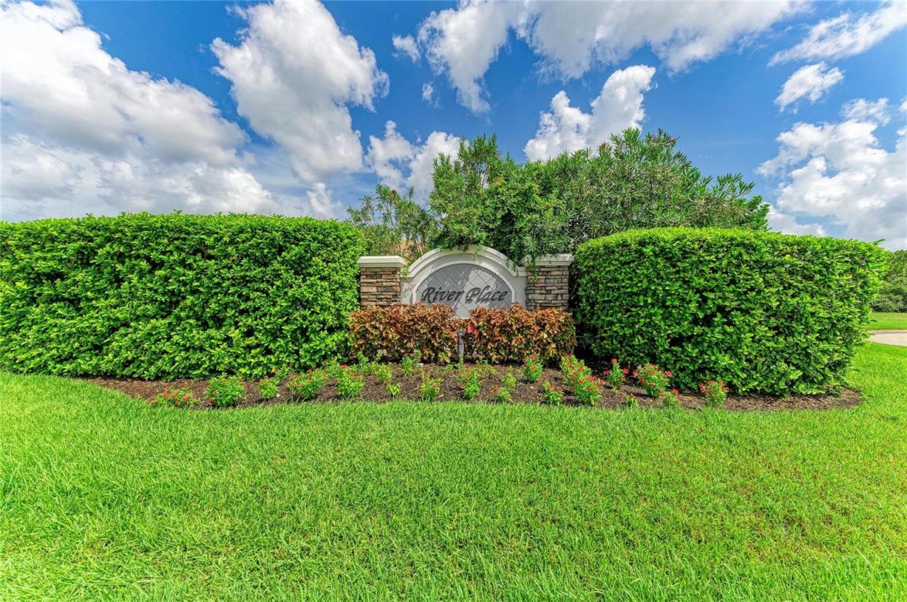 6841 74th Street Circle E, Bradenton, FL 34203 Photo
