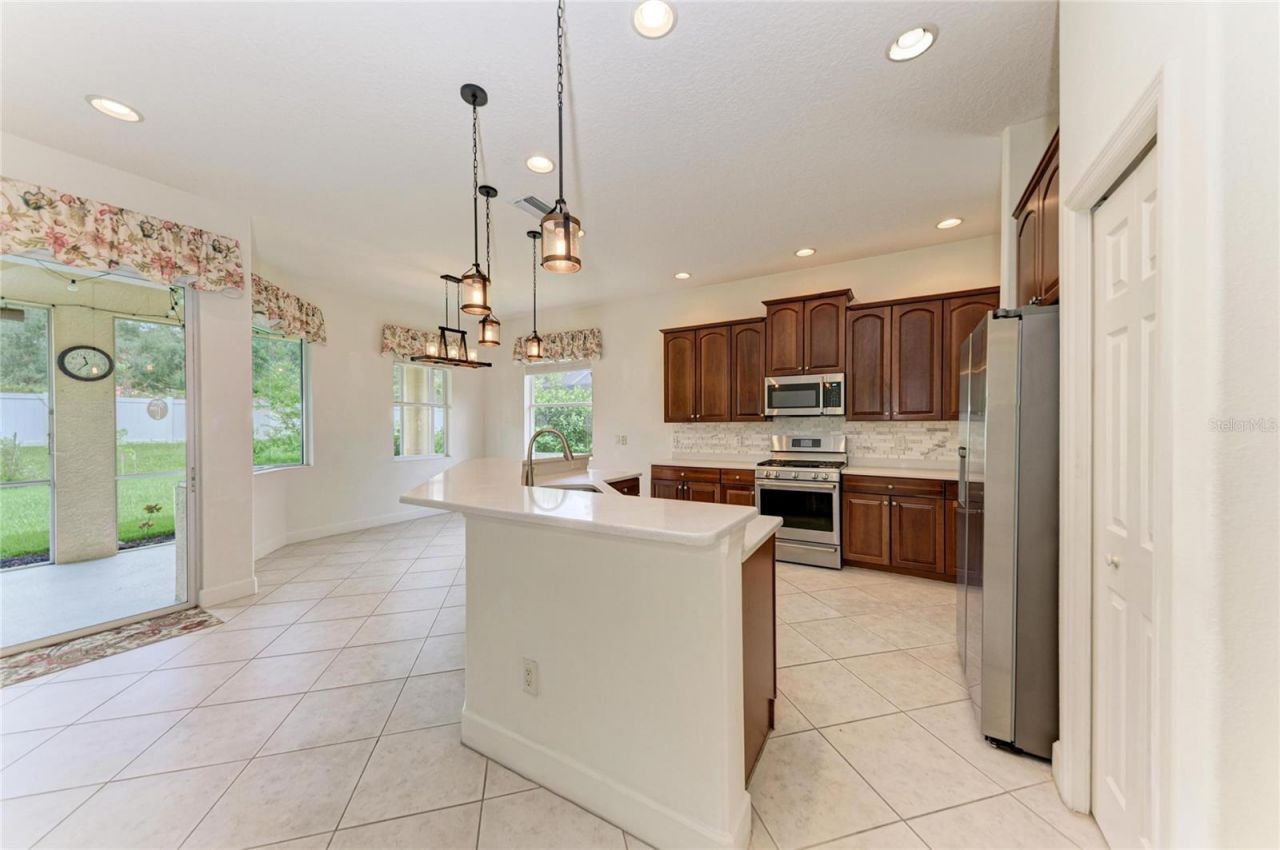 6841 74th Street Circle E, Bradenton, FL 34203 Photo