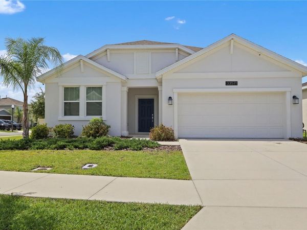 33571 SKY BLOSSOM CIRCLE , LEESBURG, FL 34788