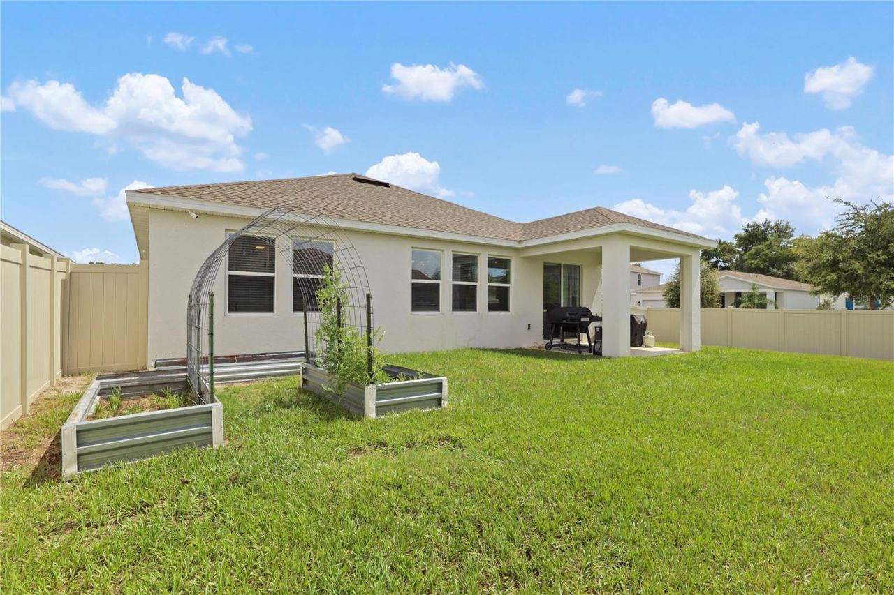 33571 Sky Blossom Circle, Leesburg, FL 34788 Photo