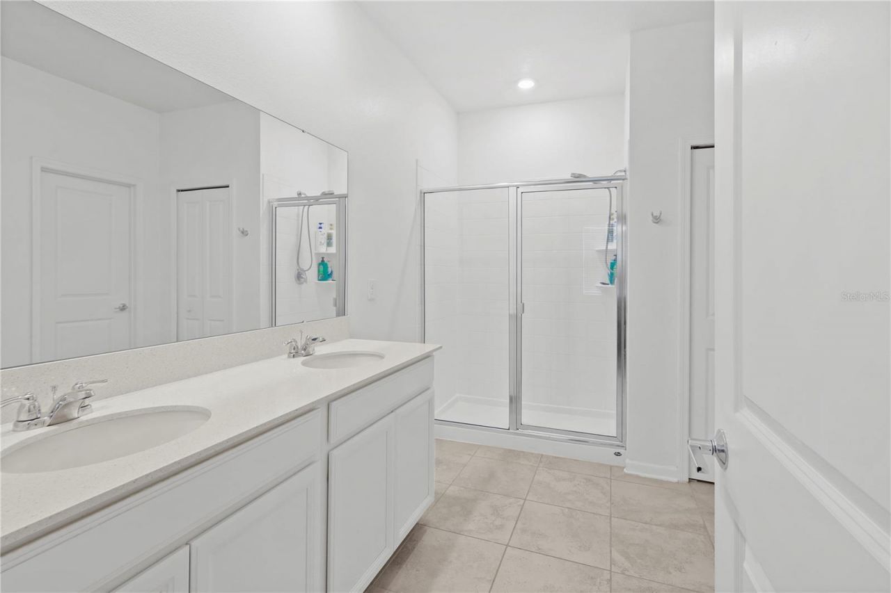 33571 Sky Blossom Circle, Leesburg, FL 34788 Photo