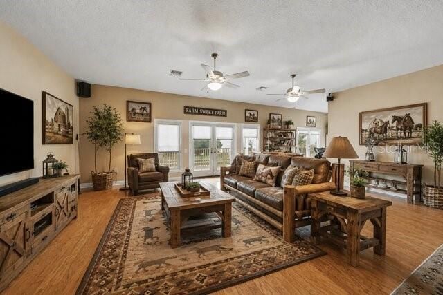 36304 Tomkow Lane, Dade City, FL 33523 Photo