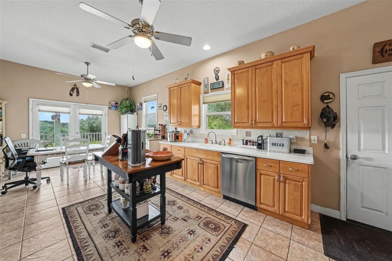 36304 Tomkow Lane, Dade City, FL 33523 Photo