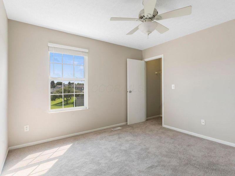 702 Parkgrove Way , Lewis Center, OH 43035 Photo 17