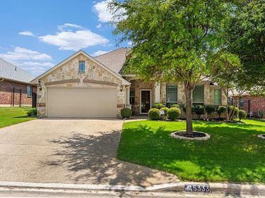 5333 Smokey Ridge Drive, Fort Worth, TX 76123