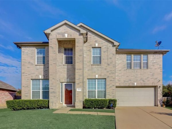 2317 Hillgrove Court , Mansfield, TX 76063