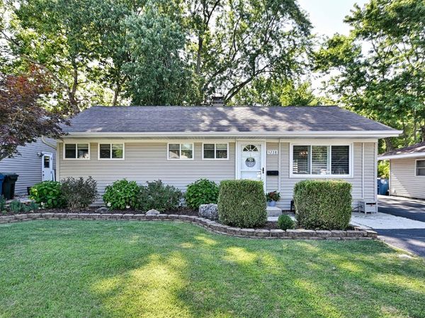 5728 Plymouth Avenue , Downers Grove, IL 60516