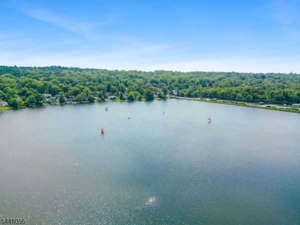 51 Laurel Dr, Wayne, NJ 07470