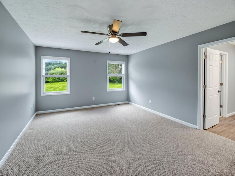 9989 Wolfe Road, New Vienna, OH 45159 Photo 17