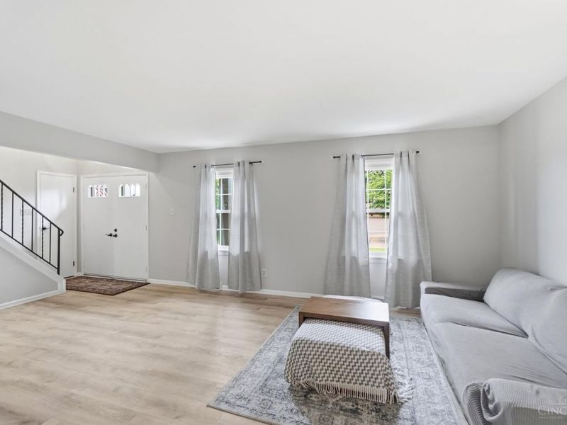 4101 Turf Lane, Green Township, OH 45211 Photo 7