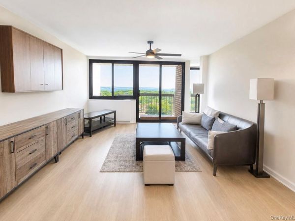 1 BAY CLUB Drive, Unit 21K, Bayside, NY 11360
