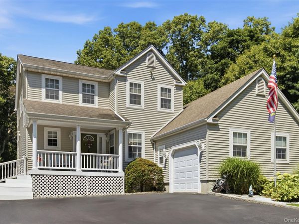104 Lincoln Boulevard, Hauppauge, NY 11788