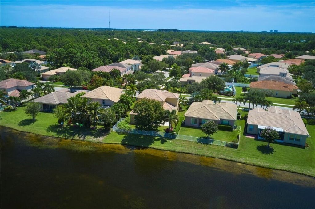 6024 Santa Margarito Drive, Fort Pierce, FL 34951 Photo