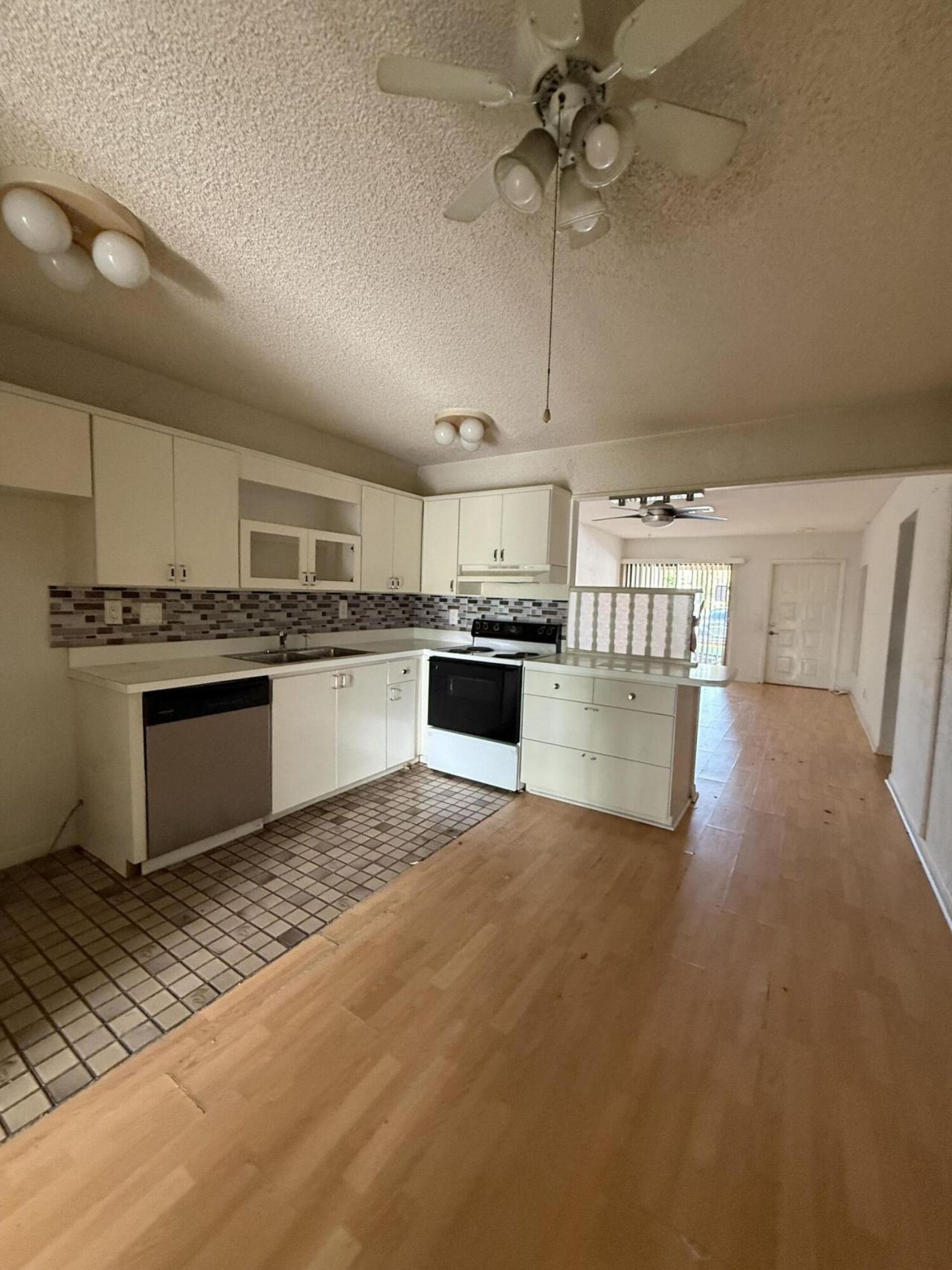 5933 Forest Hill Boulevard, Unit 3, West Palm Beach, FL 33415 Photo