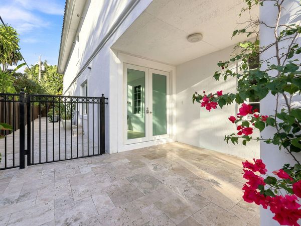 1812 NE 26th Avenue, Fort Lauderdale, FL 33305