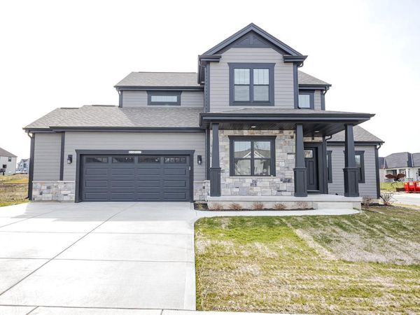 W206N5693 Muirfield DRIVE, Menomonee Falls, WI 53051