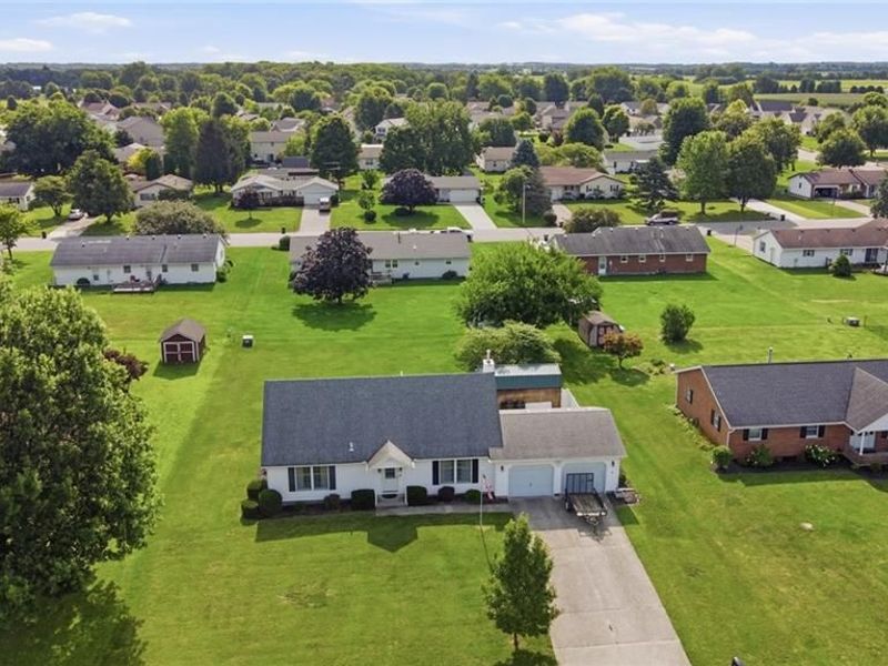 373 New Haven Drive, Urbana, OH 43078 Photo 3