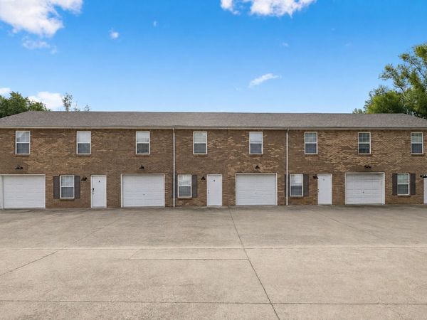 604 Cory Dr, Clarksville, TN 37040