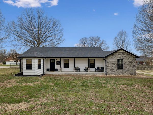18 Crescent Blvd, Carthage, TN 37030