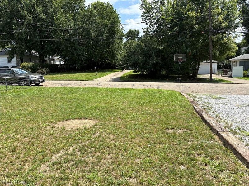 491 Taft Avenue, Barberton, OH 44203 Photo 2