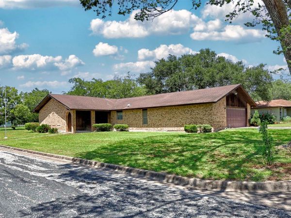 808 Herder Ave , Schulenburg, TX 78956