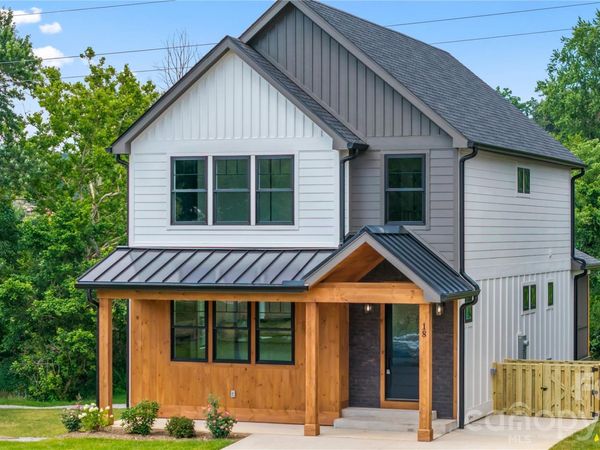 18 S Martha Kate Drive , Unit 22, Hendersonville, NC 28792